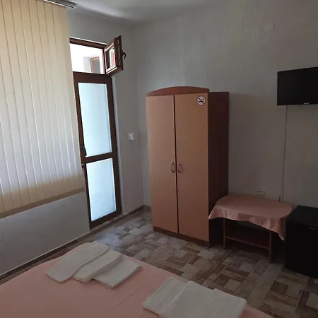 Zhelevа Pensjonat 3*